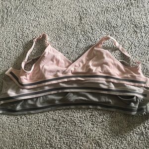 Lot of 3 XL nursing bras- Like New